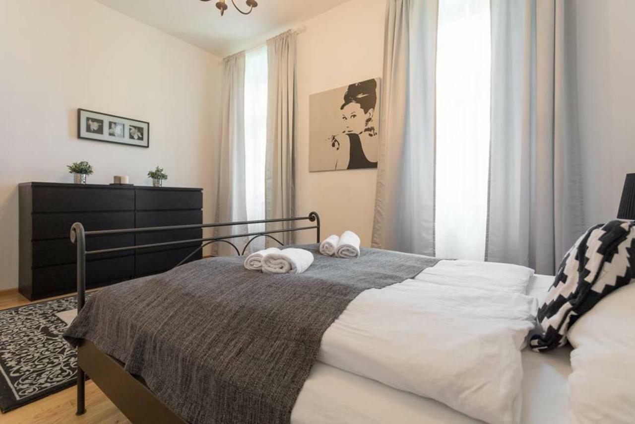 Spacious Vienna Central Station Residence מראה חיצוני תמונה